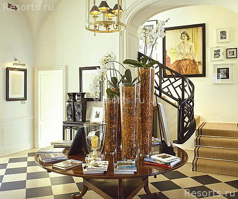 JK Place Capri 24